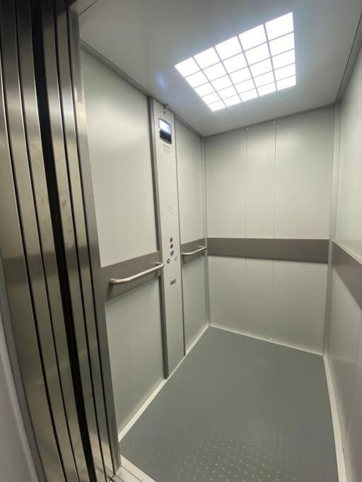 WellingFlat 5 The Old Clinicアパートメント エクステリア 写真
